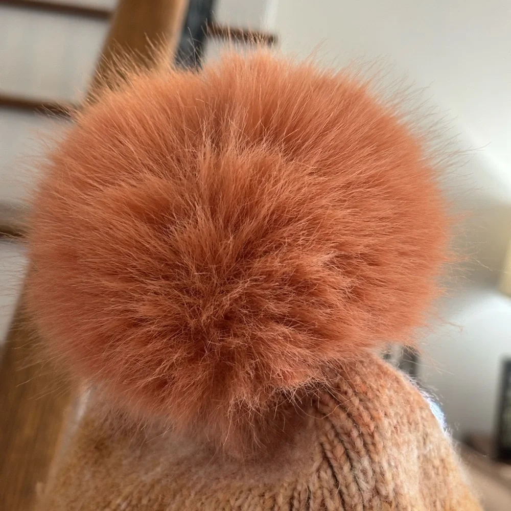 Norla Anthropologie Wool Alpaca Beanie. Women’s OS Ombré. SO SOFT! EUC